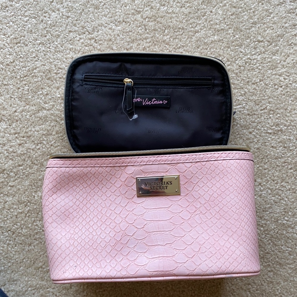 Victoria Secret Makeup Bag Set